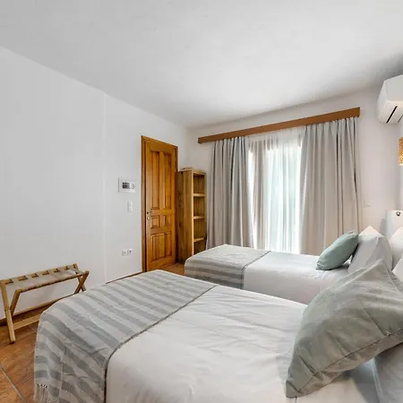 Leyla Luxury